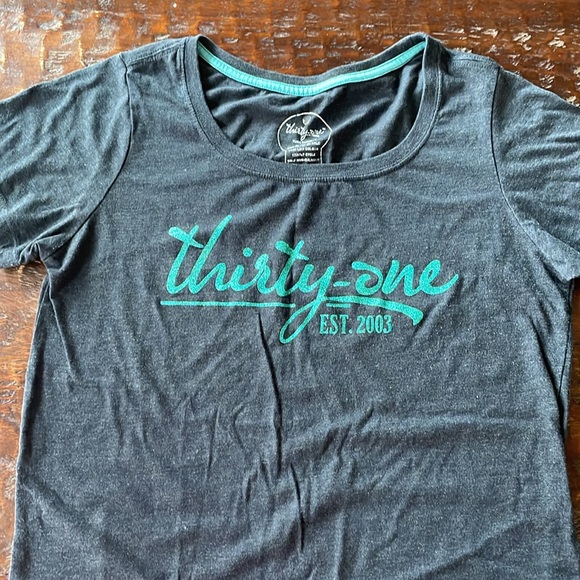 Two Thirty-One T-shirts - Picture 3 of 5
